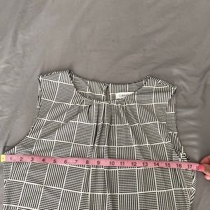 Calvin Klein geometric sleeveless black and white top